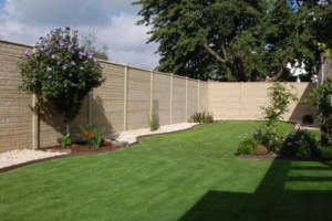 Betonzaun Motiv Fels, Farbe Sand