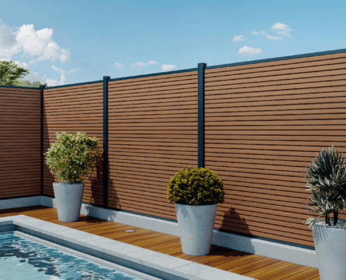 WPC Zaun Modern in Teak Farbe mit Aluminiumpfosten in Anthrazit