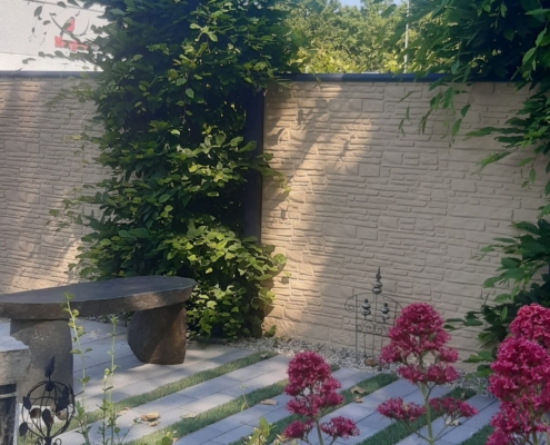 Beton Zaun Motiv Turin in Ausstellung von Morganland, Farbe Sand