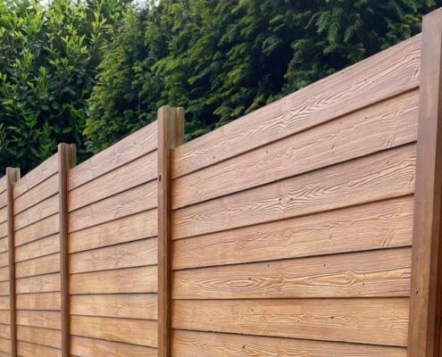 Betonzaun Holzoptik