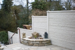 Betonzaun Motiv Fels, Motivplatte 0,36 m hoch, Farbe hell Grau