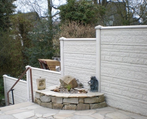 Betonzaun Motiv Fels, Motivplatte 0,36 m hoch, Farbe hell Grau